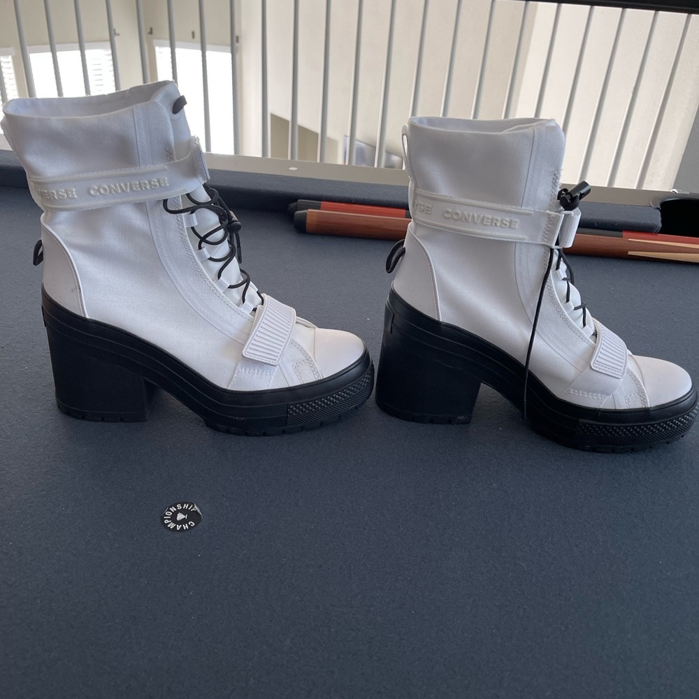 Converse Women's White Canvas Platform Lace-Up Boots
